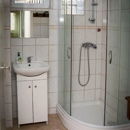 Szegfu Vendeghaz *