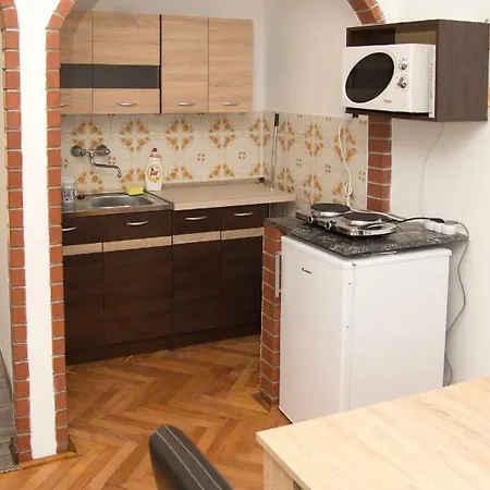 Szegfu Vendeghaz *