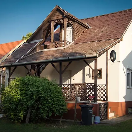 Apartament Szegfu Vendeghaz Szihalom