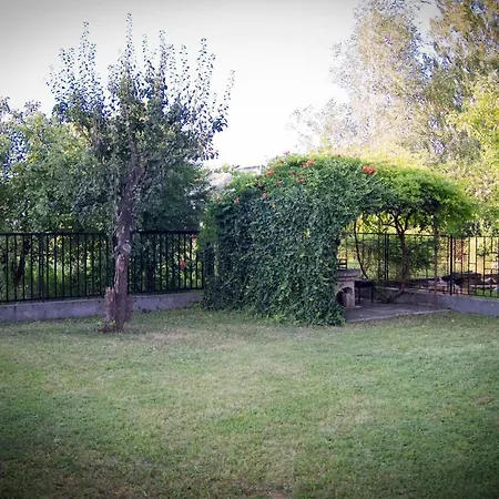 Szegfu Vendeghaz Apartament
